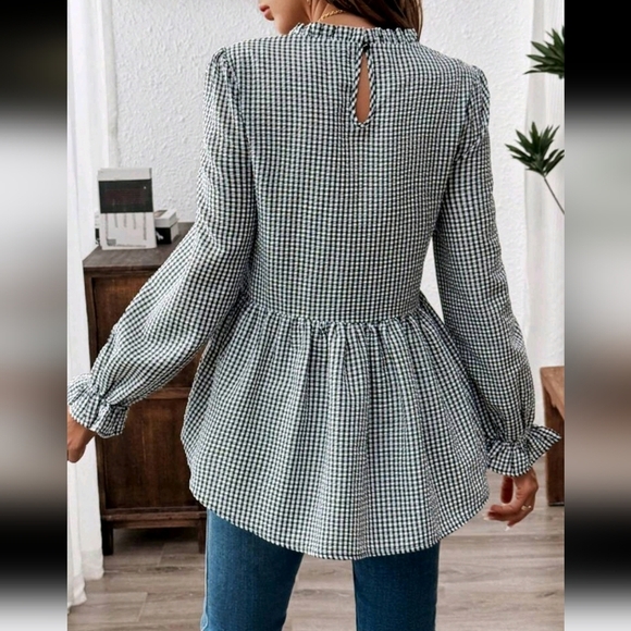Neckline Ruffle Hem Gingham Long Sleeve Casual Blouse With Frilled Edges - Picture 4 of 4